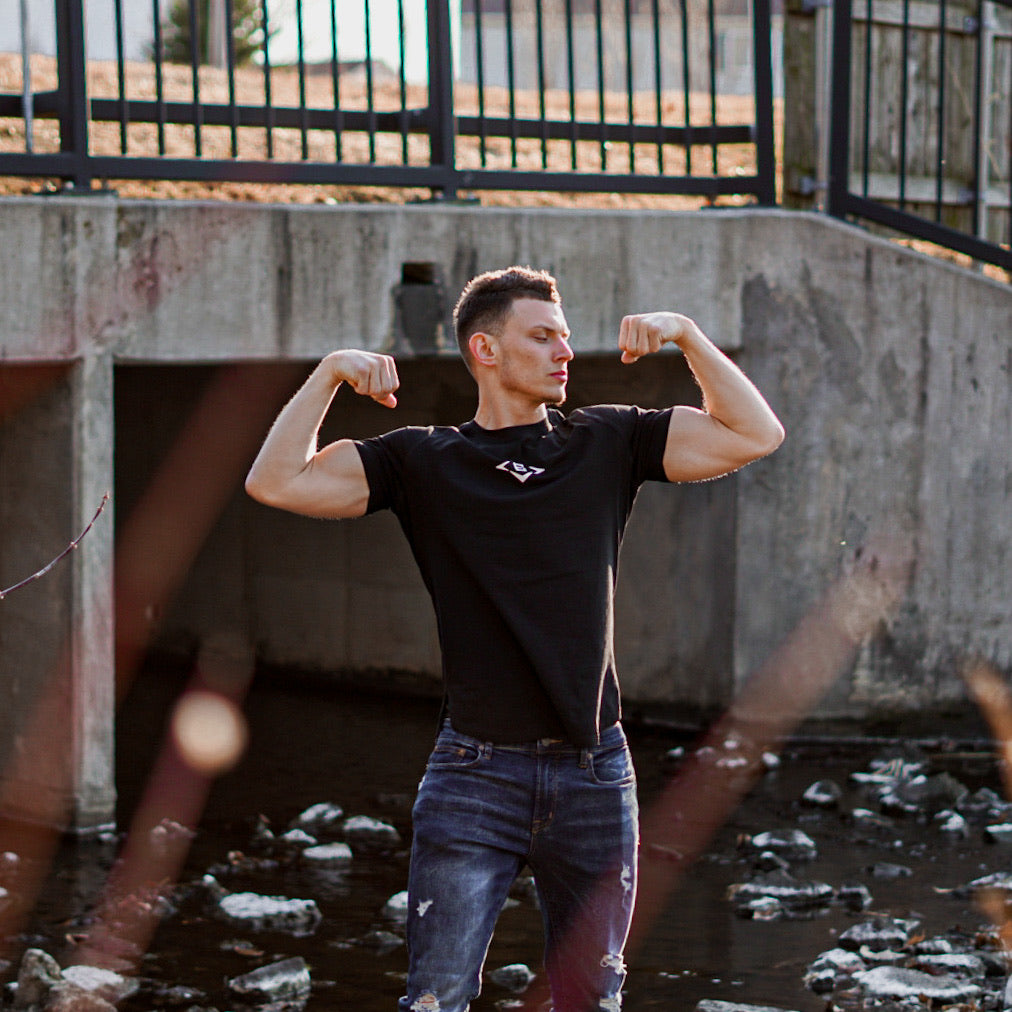 Black Retro Scoop Tee