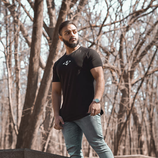 Black Retro Scoop Tee